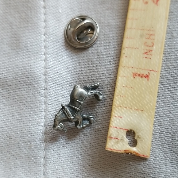 Clydesdale HORSE lapel pin TIE TAC - Picture 3 of 3